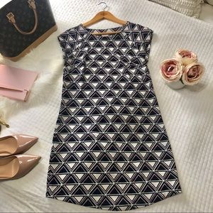 Short-Sleeve Graphic Sheath Dress